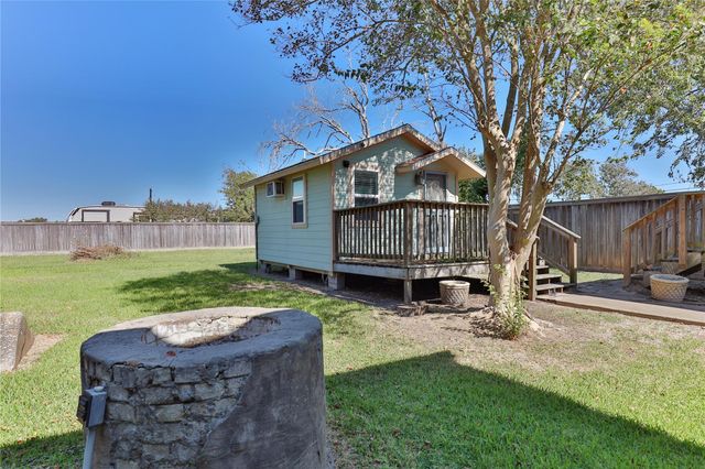 260 Fisher Street, Matagorda, TX 77414