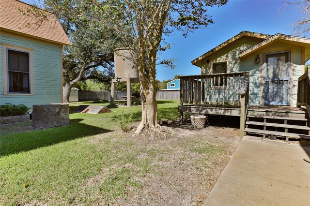 260 Fisher Street, Matagorda, TX 77414