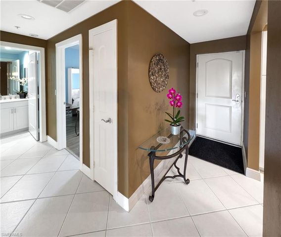 2080 W 1st ST 304, Fort Myers, FL 33901