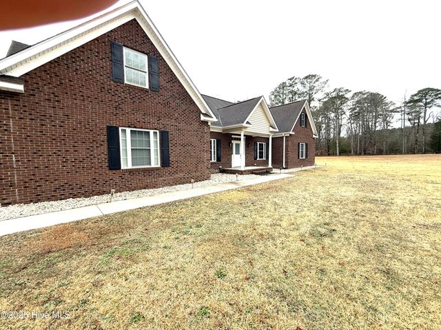 1046 Mockingbird Road, Williamston, NC 27892