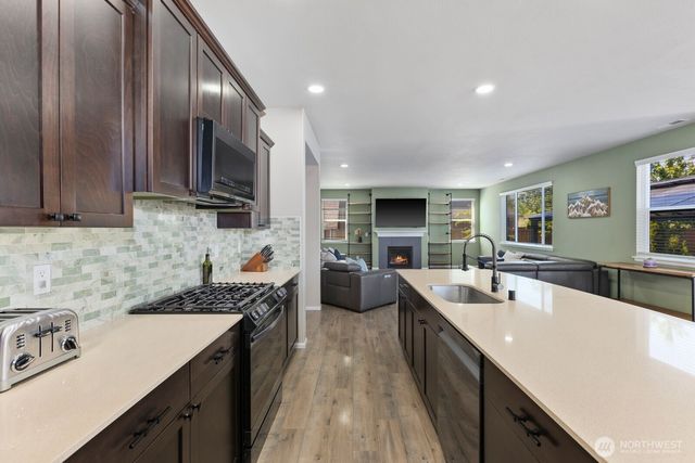 2759 Christianson Avenue, Enumclaw, WA 98022