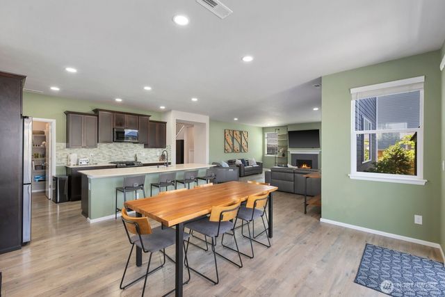 2759 Christianson Avenue, Enumclaw, WA 98022