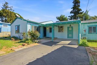 214 Summit Ave, Fallbrook, CA 92028