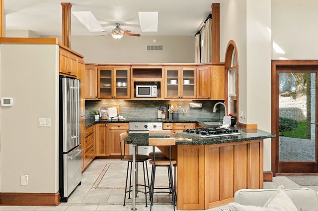 2902 W Horizon Ave, Spokane, WA 99208