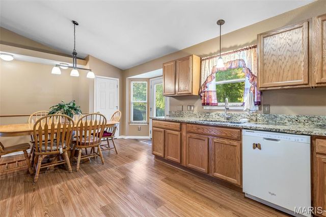 10370 Whispering Hills Drive, Blackwell, MO 63626