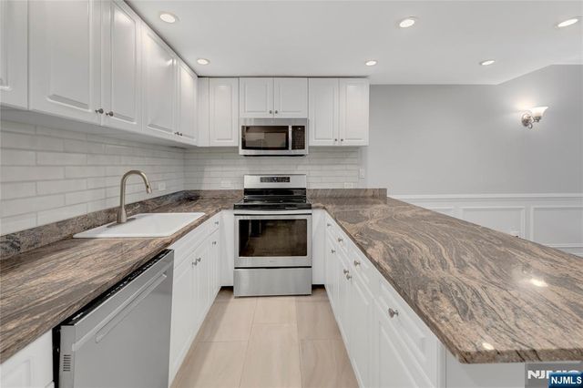 2 Constitution Court 106, Hoboken, NJ 07030