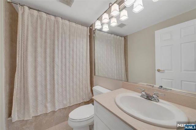 2 Constitution Court 106, Hoboken, NJ 07030