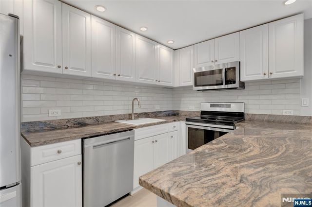 2 Constitution Court 106, Hoboken, NJ 07030