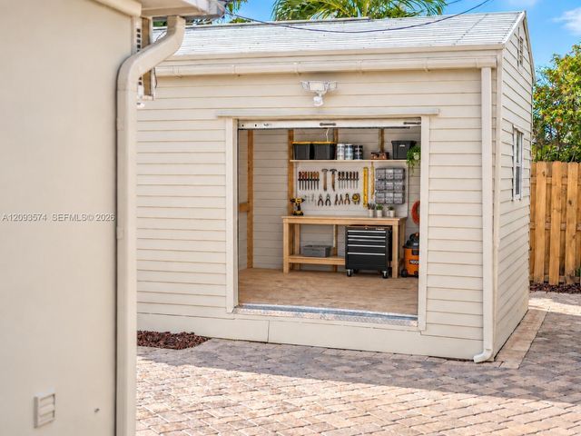 340 SE 3rd Street, Deerfield Beach, FL 33441