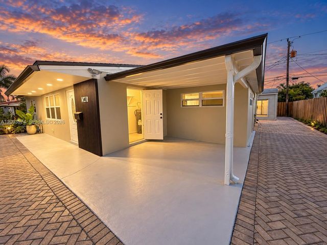 340 SE 3rd Street, Deerfield Beach, FL 33441
