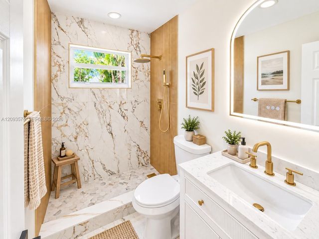 340 SE 3rd Street, Deerfield Beach, FL 33441