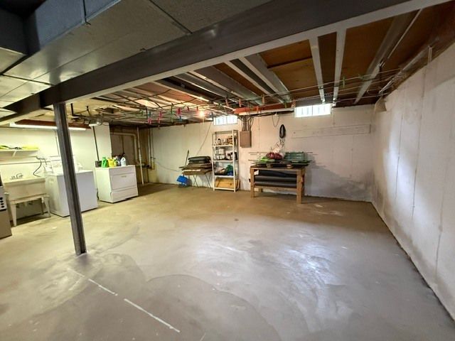 337 E Roland Drive, Glendale Heights, IL 60139