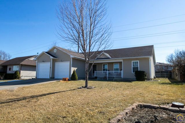 3007 S Parkway Ct, Emporia, KS 66801