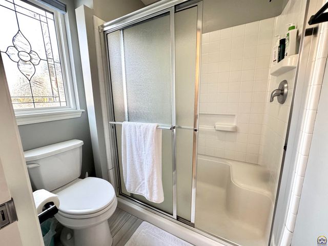 3007 S Parkway Ct, Emporia, KS 66801