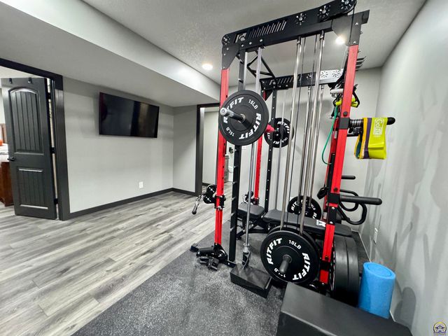 3007 S Parkway Ct, Emporia, KS 66801