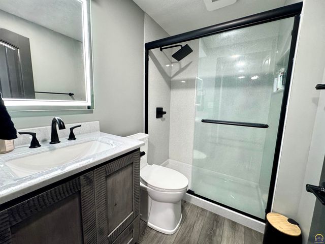 3007 S Parkway Ct, Emporia, KS 66801