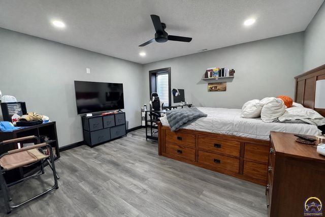 3007 S Parkway Ct, Emporia, KS 66801