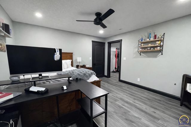 3007 S Parkway Ct, Emporia, KS 66801