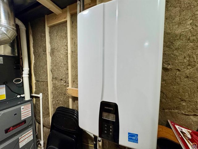 3007 S Parkway Ct, Emporia, KS 66801