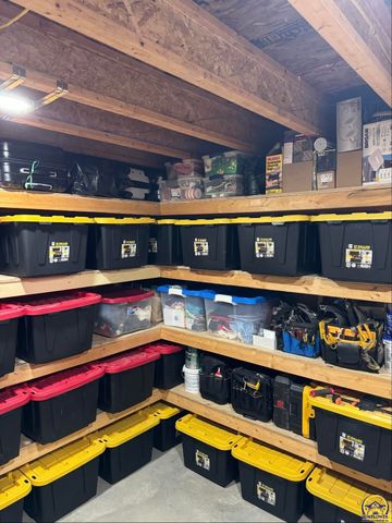 3007 S Parkway Ct, Emporia, KS 66801