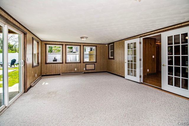 7755 Treadmill Circle, Clay, NY 13090
