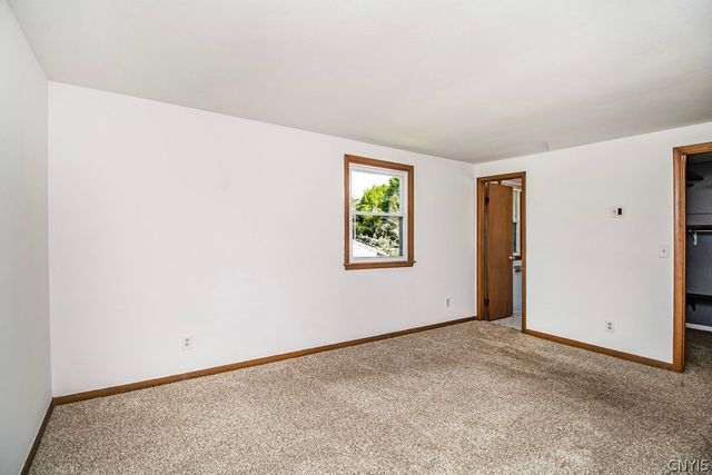 7755 Treadmill Circle, Clay, NY 13090