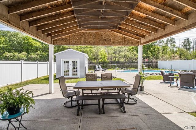 7755 Treadmill Circle, Clay, NY 13090