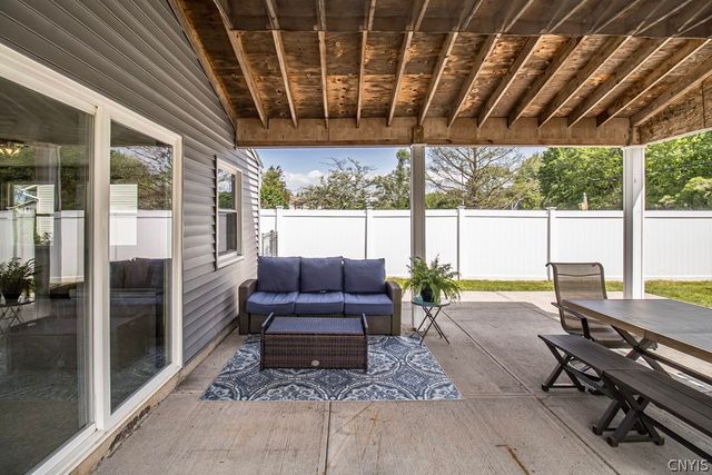 7755 Treadmill Circle, Clay, NY 13090