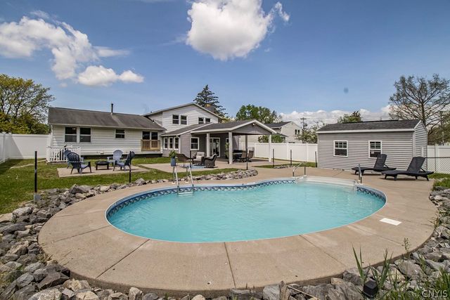 7755 Treadmill Circle, Clay, NY 13090