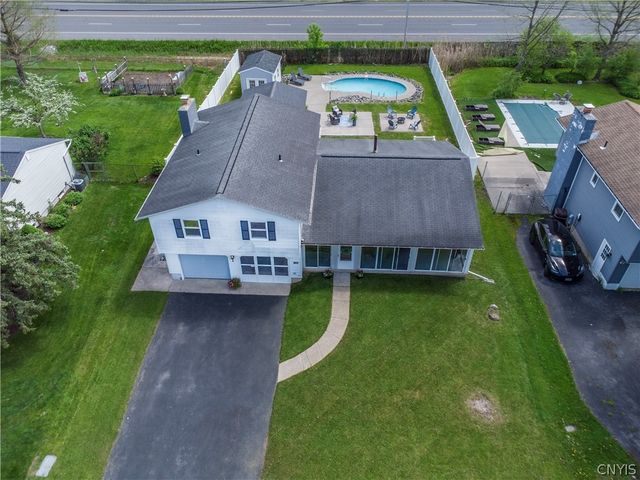 7755 Treadmill Circle, Clay, NY 13090