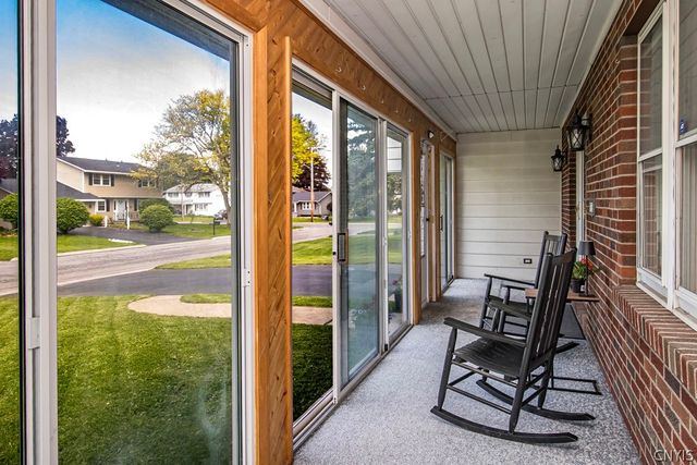 7755 Treadmill Circle, Clay, NY 13090