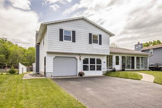 7755 Treadmill Circle, Clay, NY 13090