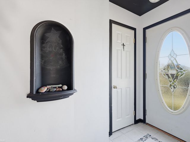 22820 Ridgeway Street, Saint Clair Shores, MI 48080