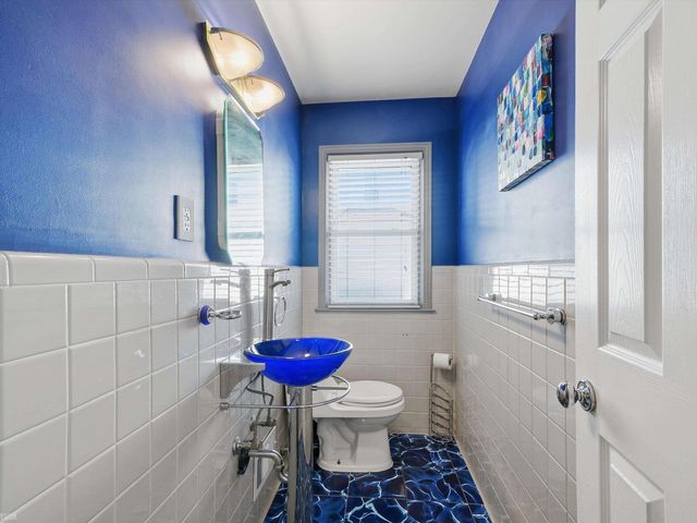 22820 Ridgeway Street, Saint Clair Shores, MI 48080