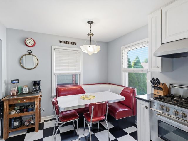 22820 Ridgeway Street, Saint Clair Shores, MI 48080