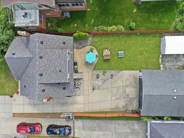 22820 Ridgeway Street, Saint Clair Shores, MI 48080