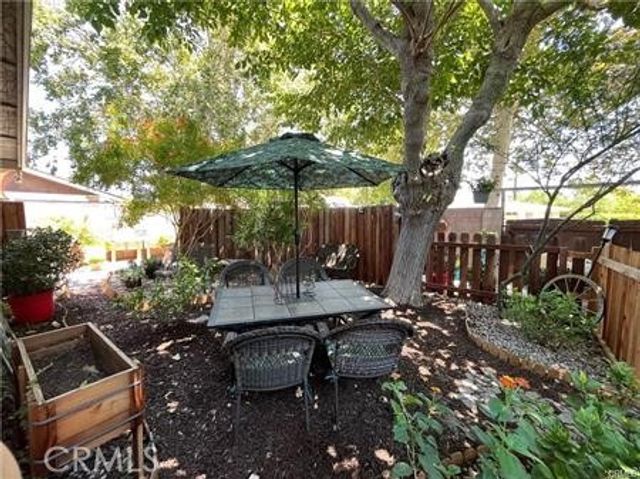 23101 Lanark Street 2, West Hills, CA 91304