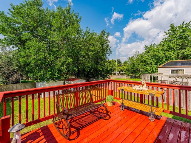 113 Camelot Way, Bolingbrook, IL 60440