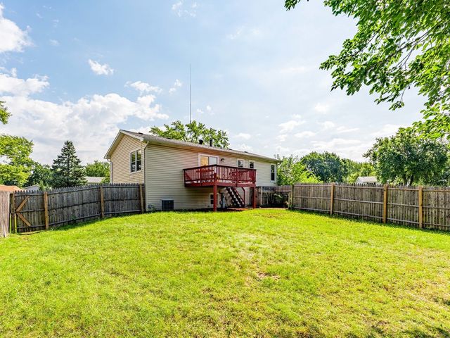 113 Camelot Way, Bolingbrook, IL 60440