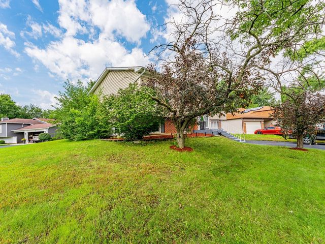 113 Camelot Way, Bolingbrook, IL 60440