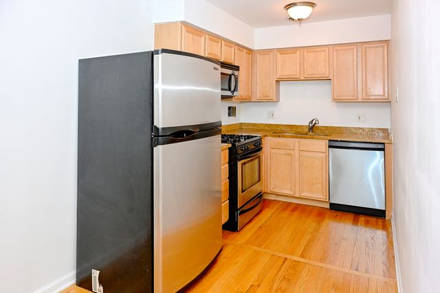 1415 W Lunt Avenue 408, Chicago, IL 60626
