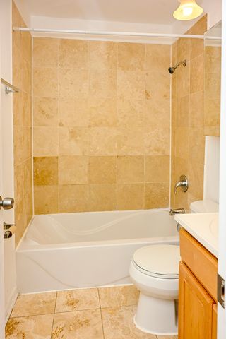 1415 W Lunt Avenue 408, Chicago, IL 60626