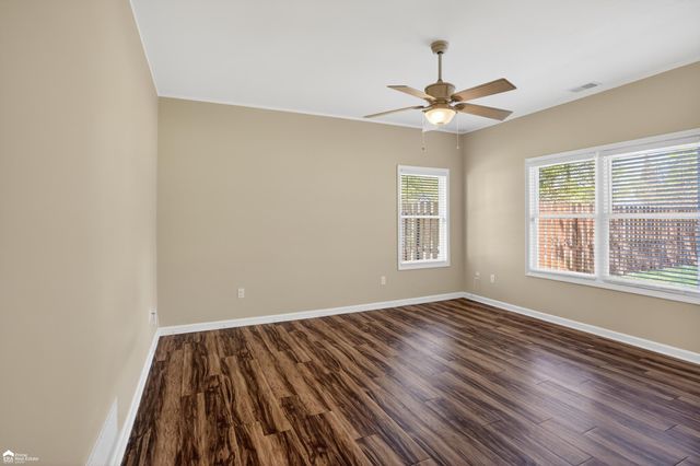 2292 N Belsay Road, Burton, MI 48509