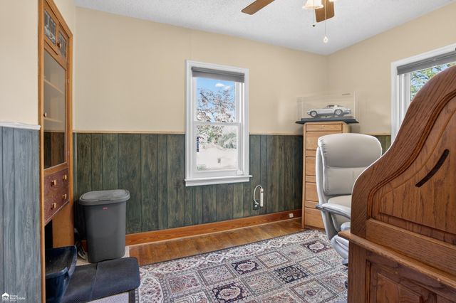 2292 N Belsay Road, Burton, MI 48509