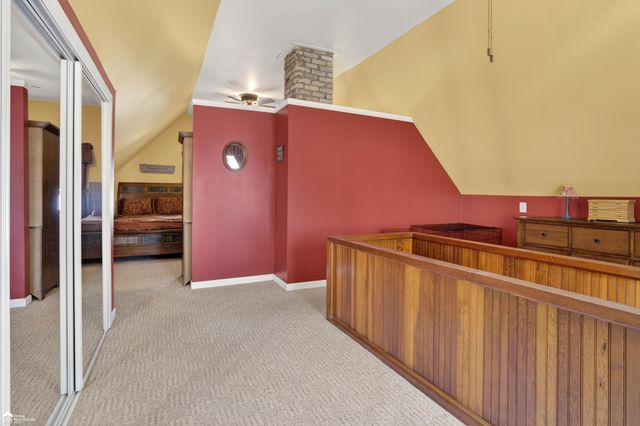 2292 N Belsay Road, Burton, MI 48509