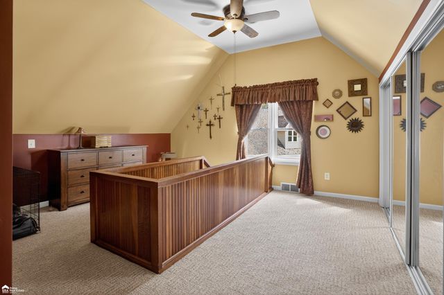 2292 N Belsay Road, Burton, MI 48509