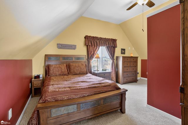 2292 N Belsay Road, Burton, MI 48509