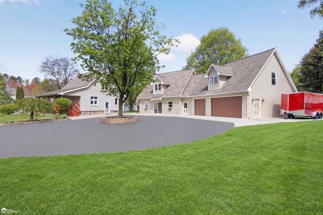 2292 N Belsay Road, Burton, MI 48509