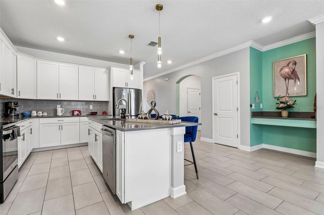 571 STICKS STREET, Davenport, FL 33896