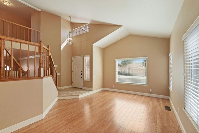 1813 Mark Mead Ln, Modesto, CA 95356